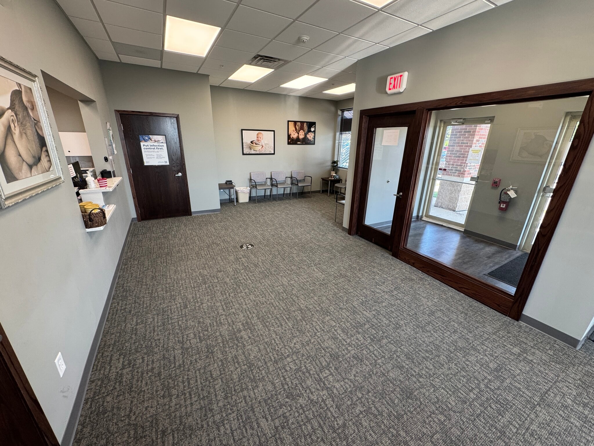 2501 Westown Pky, West Des Moines, IA for lease Building Photo- Image 1 of 9