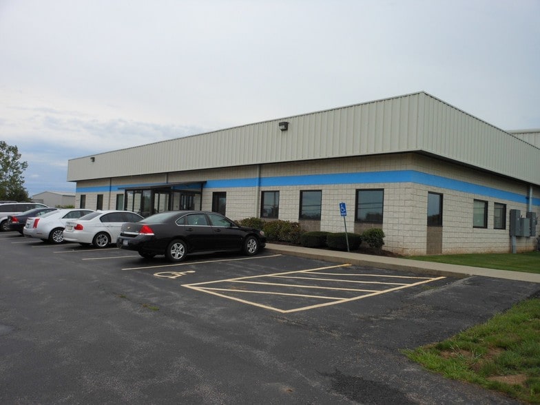 5829 County Rd 41, Farmington, NY for lease - Building Photo - Image 2 of 3