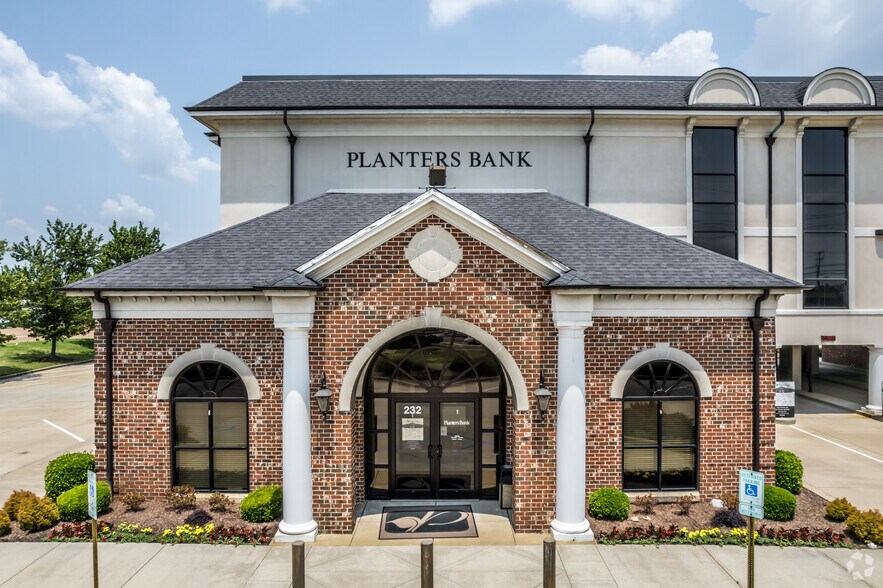 232 Goodman Rd W, Southaven, MS à louer - Photo du bâtiment - Image 3 de 6