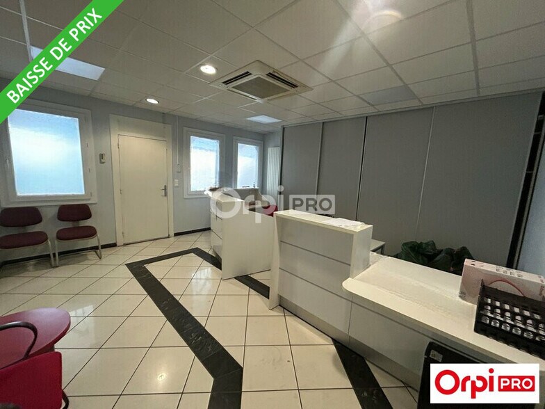 Office in Valence for sale - Interior Photo - Image 3 of 5