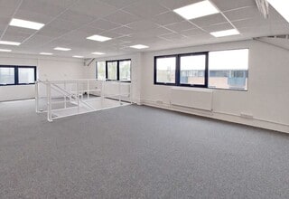 Church Rd, Mitcham à louer Photo intérieure- Image 1 de 2