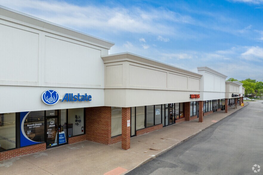 1041-1073 Lake Cook Rd, Wheeling, IL à louer - Photo du bâtiment - Image 3 de 16