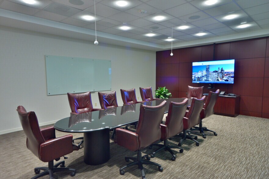 10375 Richmond Ave, Houston, TX à louer - Photo intérieure - Image 3 de 15