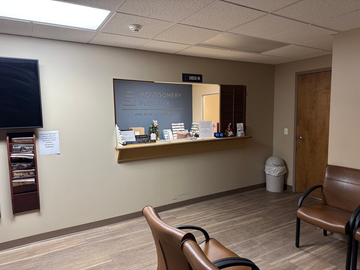 727 Welsh Rd, Huntingdon Valley, PA 19006 - Unité 103 -  - Photo intérieure - Image 1 of 9