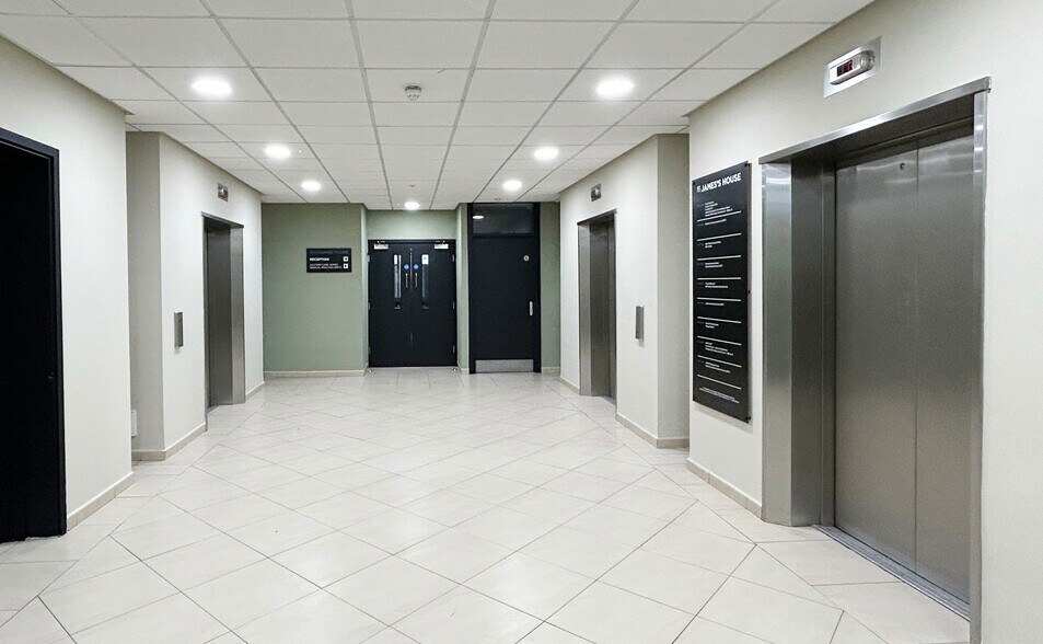 Pendleton Way, Salford à louer - Photo du bâtiment - Image 2 de 9