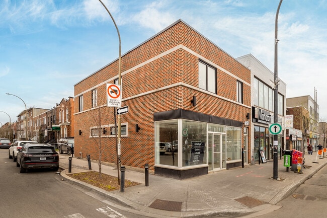 Plus de détails pour 800-802 Rue Jean-Talon O, Montréal, QC - Commerce de détail à vendre