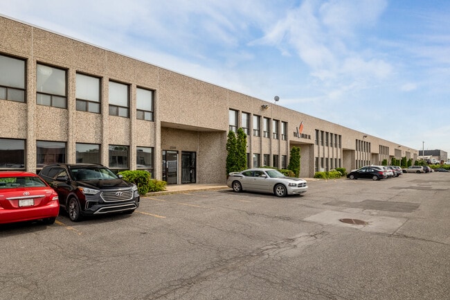 More details for 2502-2530 Rue Lapierre, Montréal, QC - Industrial for Lease