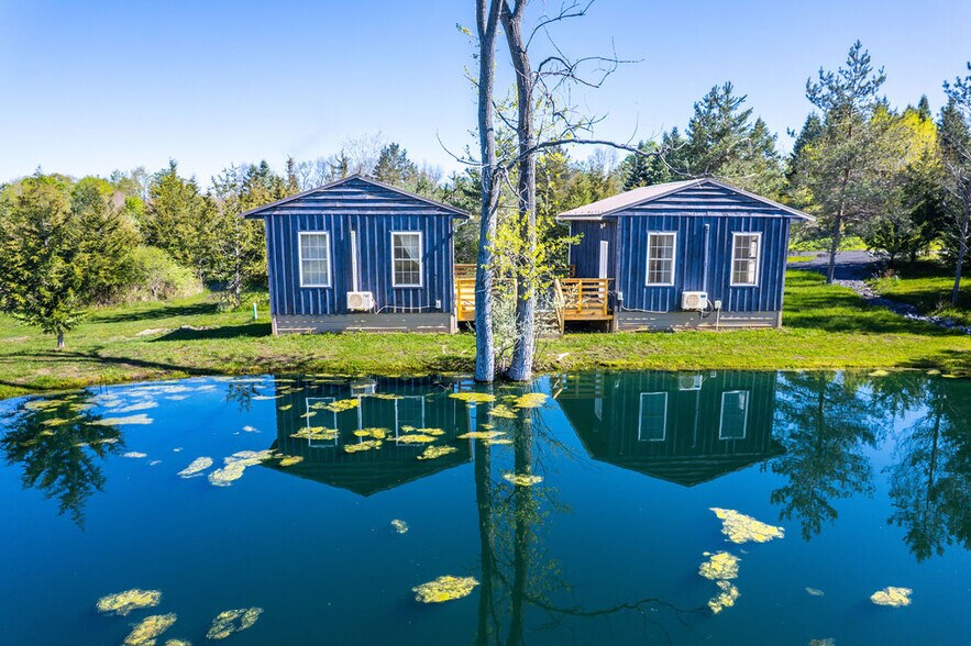 5319 & 5315 Bassett rd, Hector, NY à vendre - Photo du bâtiment - Image 3 de 16