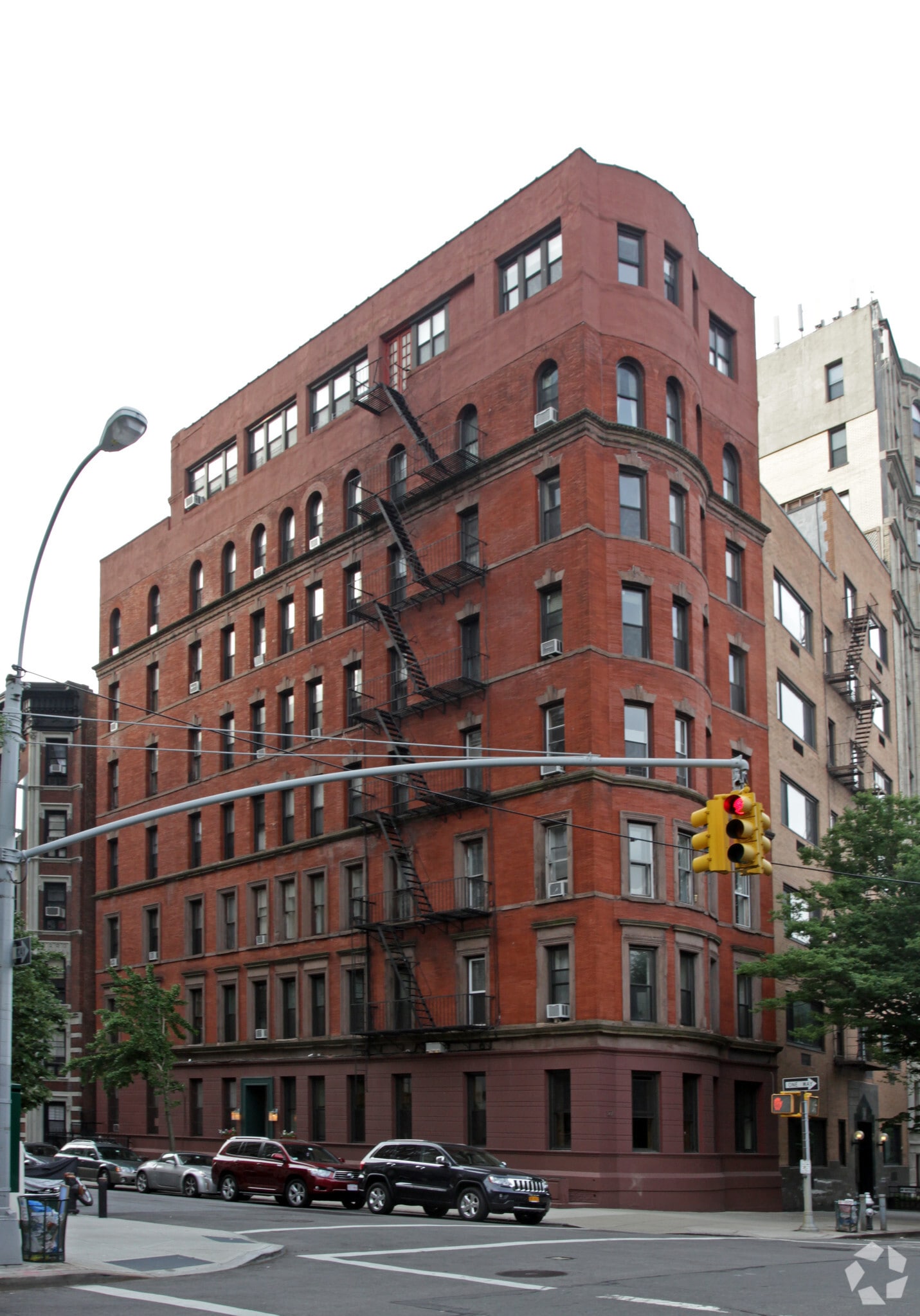 127 Riverside Dr, New York, NY for sale Primary Photo- Image 1 of 5