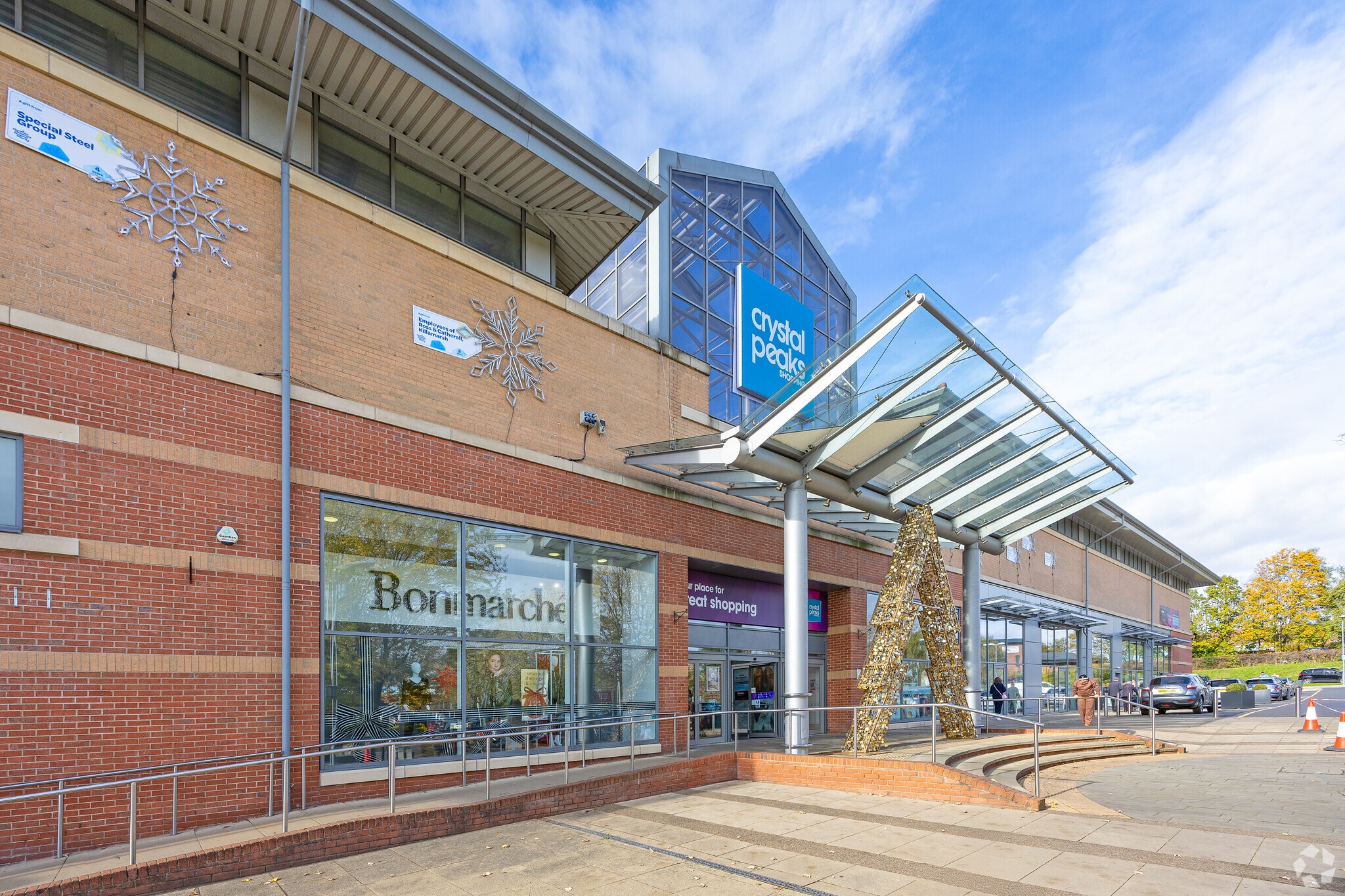 Crystal Peaks, Sheffield for lease Primary Photo- Image 1 of 16