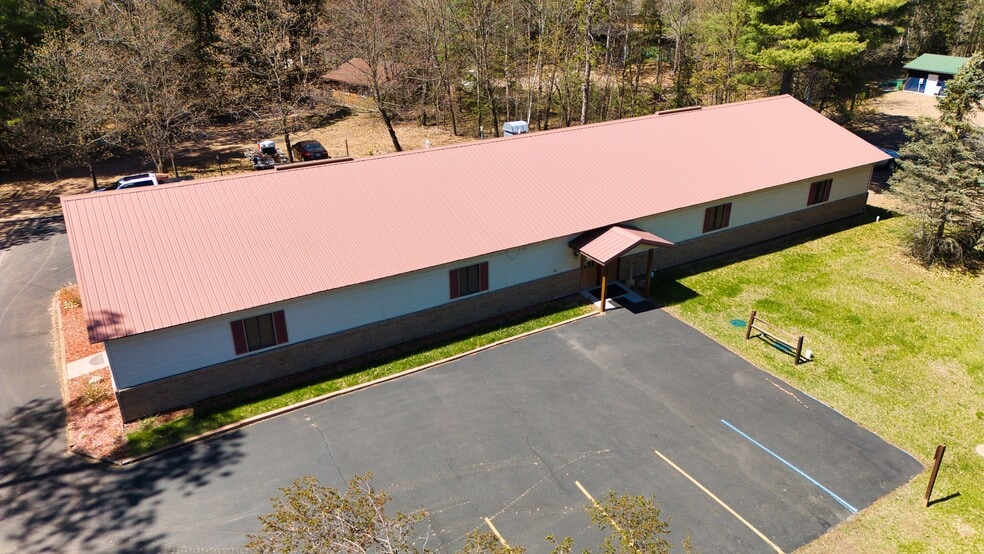 10045 N State Road 27, Hayward, WI for sale - Building Photo - Image 2 of 36