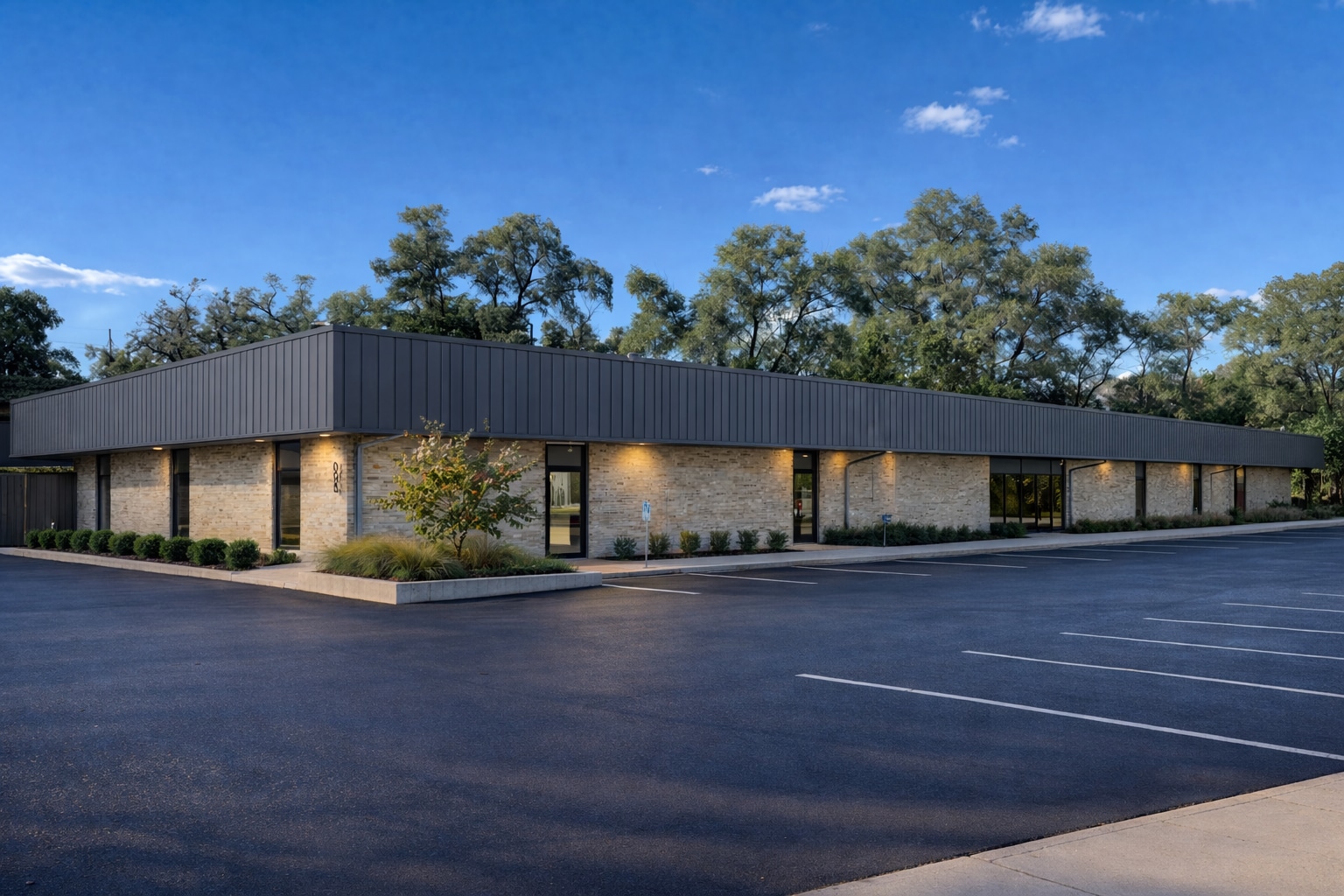 605 E Lincoln Way, Ames, IA for lease Building Photo- Image 1 of 2