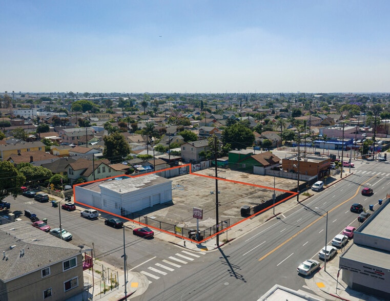 110 E 62nd St, Los Angeles, CA for lease - Building Photo - Image 1 of 45