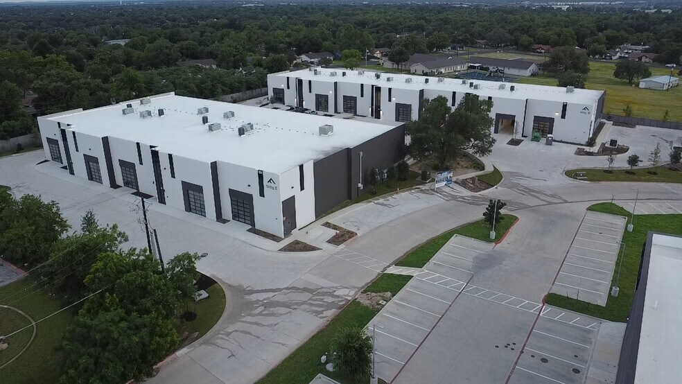 12332 Ranch Road 620, Cedar Park, TX à louer - Photo du bâtiment - Image 3 de 8