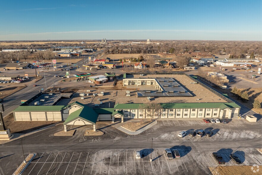 1525 W Havens Ave, Mitchell, SD à louer - Photo du bâtiment - Image 3 de 36