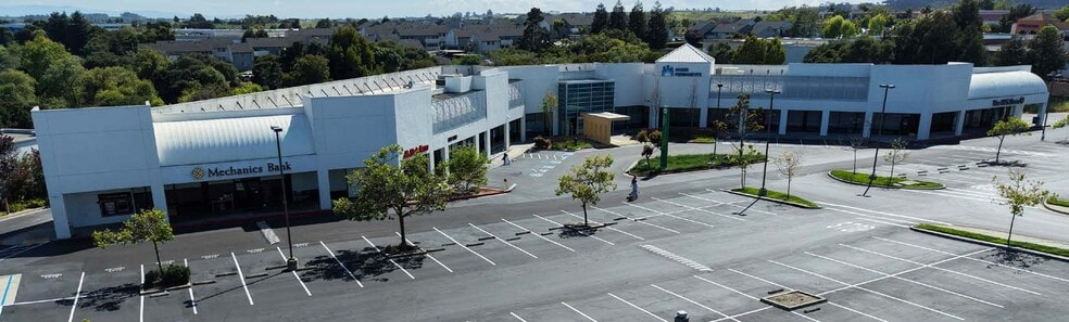 Watsonville Crossroads Shopping Center portfolio of 3 properties for sale on LoopNet.ca - Building Photo - Image 3 of 7