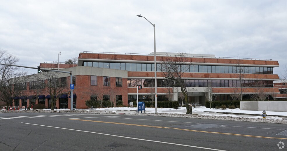 1 Pickwick Plaza, Greenwich, CT à louer - Photo du bâtiment - Image 1 de 3