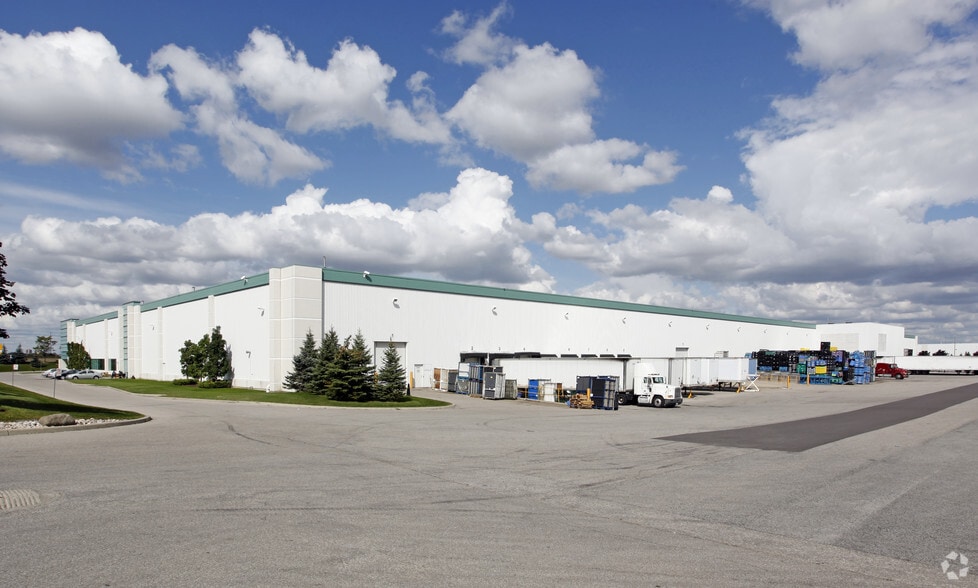 6450 Cantay Rd, Mississauga, ON à louer - Photo du bâtiment - Image 2 de 9