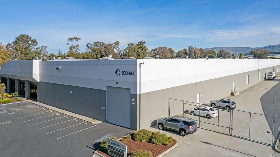 930-950 McLaughlin Ave, San Jose, CA for lease - Building Photo - Image 3 of 8