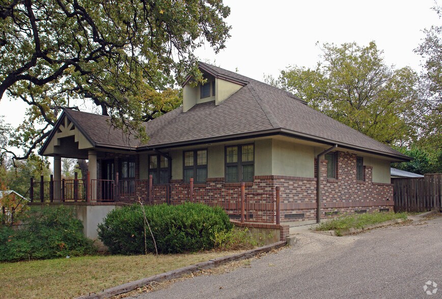 1107 Edgewood Ave, Austin, TX à louer - Photo principale - Image 1 de 10