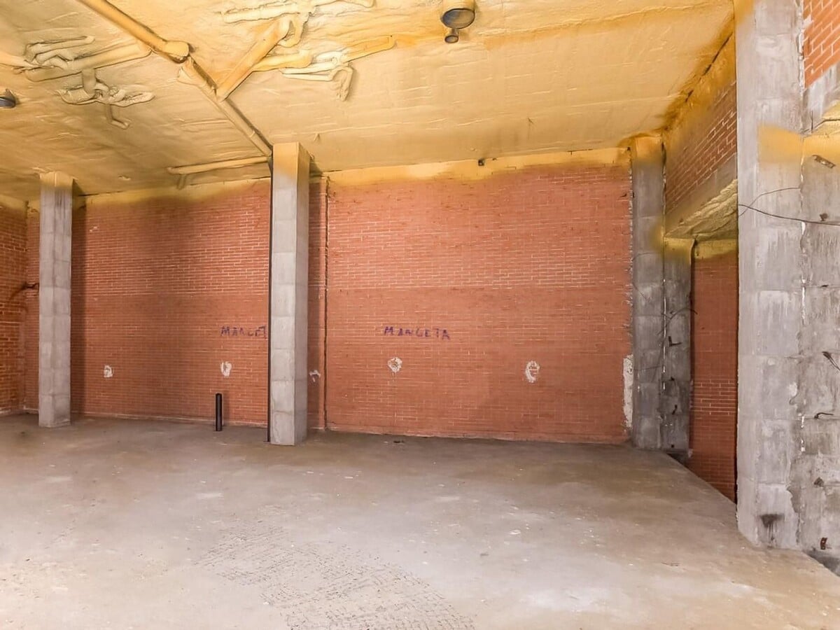 Calle los Nardos, 129, Alcorcón, MAD 28925 - - - Interior Photo - Image 1 of 4