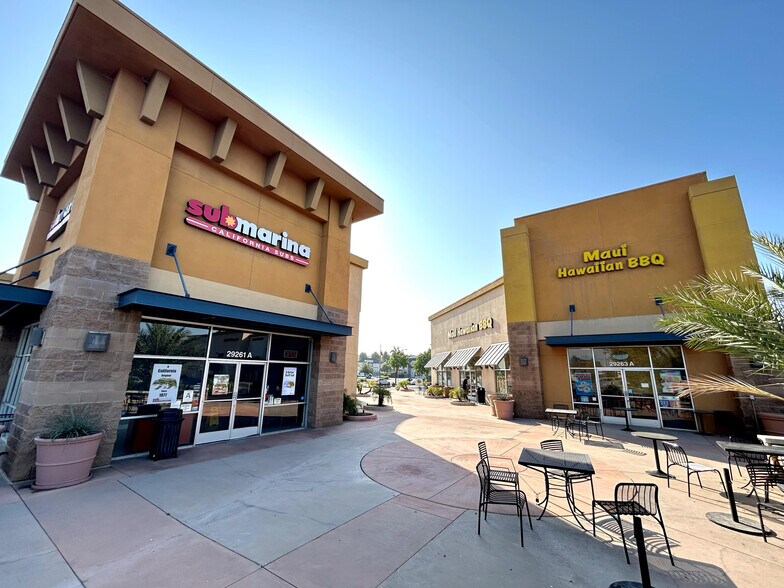 29335 Central Ave, Lake Elsinore, CA à louer - Photo du bâtiment - Image 1 de 3