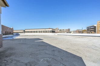 1100-1120 Classen Dr, Oklahoma City, OK à louer Photo du bâtiment- Image 2 de 4