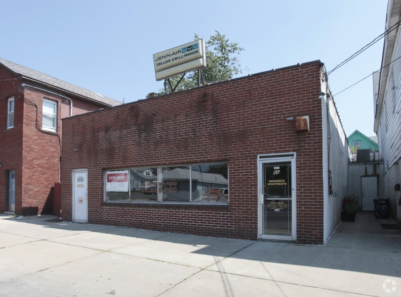 66 Georges Rd, New Brunswick, NJ à louer - Photo du bâtiment - Image 2 de 18