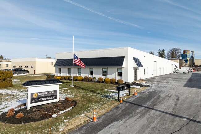 Plus de détails pour 895 Fern Hill Rd, West Chester, PA - Local d'activités à louer