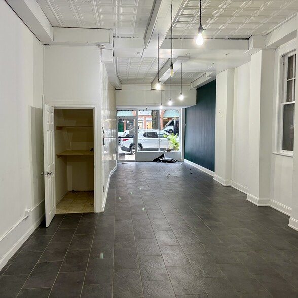 23-28 Steinway st, Queens, NY for lease - Primary Photo - Image 1 of 5