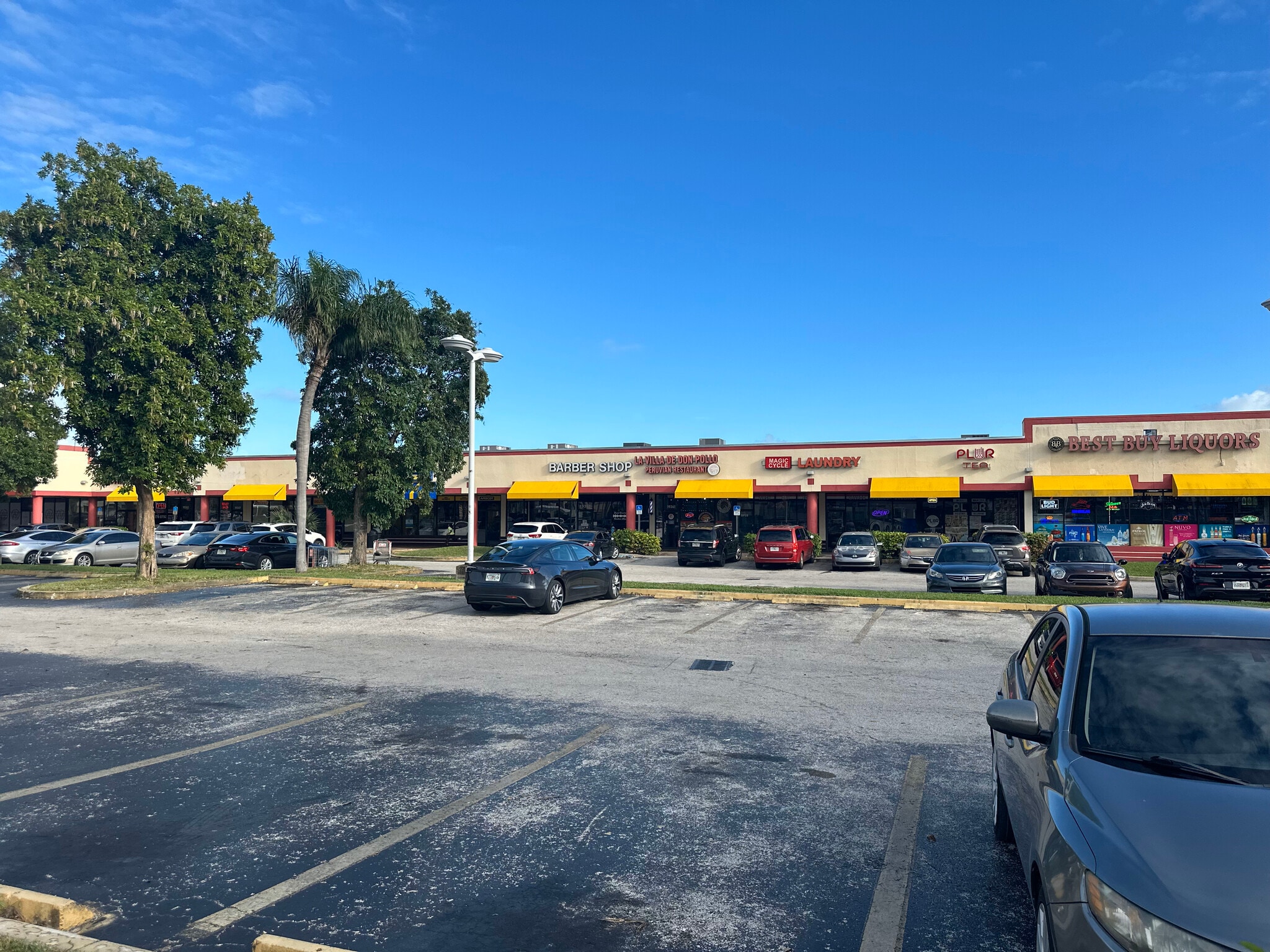 19325-19371 S Dixie Hwy, Miami, FL for lease Building Photo- Image 1 of 13