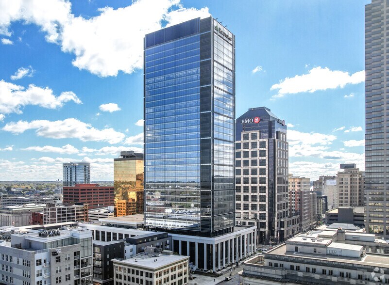 211 N Pennsylvania St, Indianapolis, IN à louer - Photo du bâtiment - Image 1 de 4