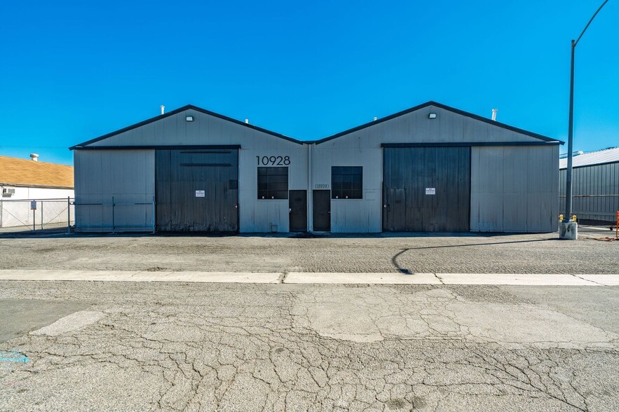 10932 Vulcan St, South Gate, CA for sale - Building Photo - Image 2 of 4