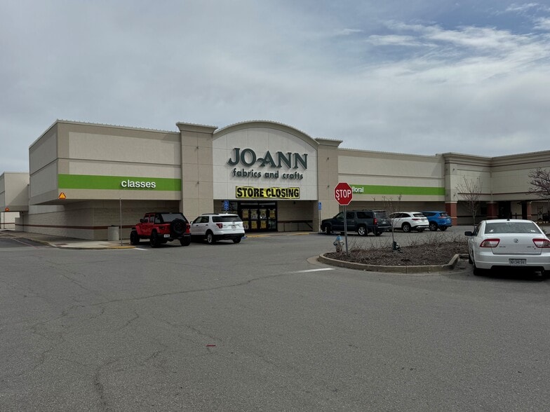 509 E Nifong Blvd, Columbia, MO for lease - Building Photo - Image 1 of 4