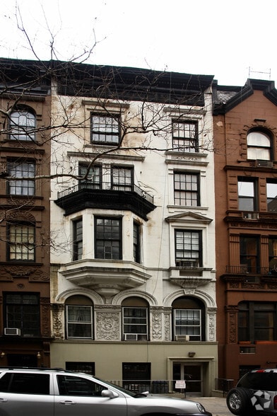122 W 71st St, New York, NY for sale - Building Photo - Image 2 of 2