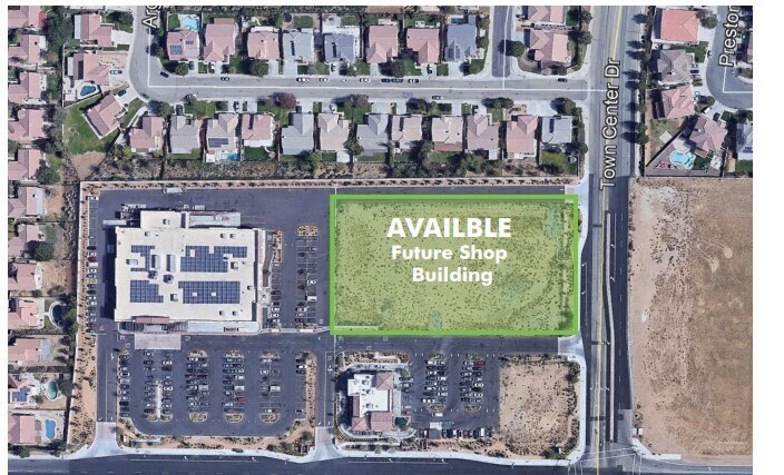 Rancho Vista Blvd, Palmdale, CA à vendre - Photo du bâtiment - Image 1 de 2