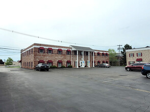 315 Alberta Dr, Buffalo, NY for lease Building Photo- Image 1 of 1