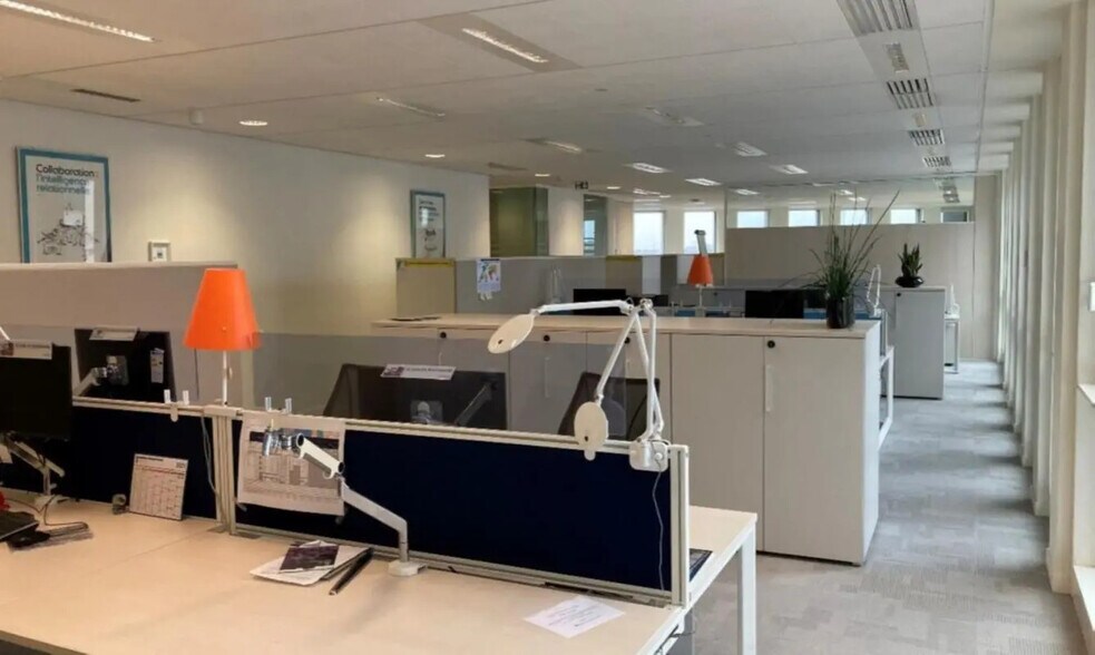 1 Place Costes Et Bellonte, Bois-Colombes à louer - Photo du bâtiment - Image 2 de 29