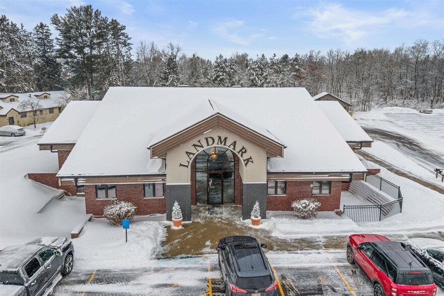 2925 Post Rd, Stevens Point, WI à louer - Photo du bâtiment - Image 1 de 12