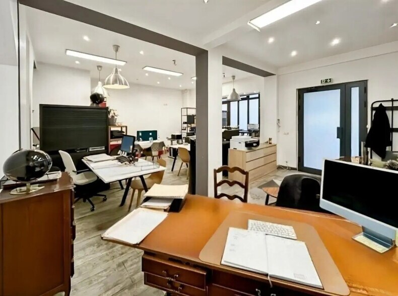 Bureau dans Paris à vendre - Photo du bâtiment - Image 2 de 7