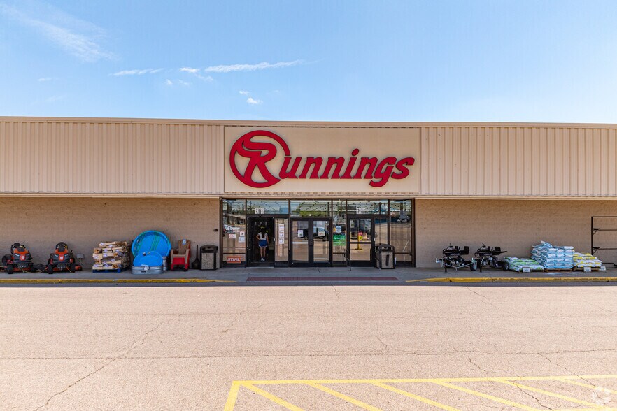 2-20 Northpoint Dr, Streator, IL à vendre - Photo du bâtiment - Image 2 de 10