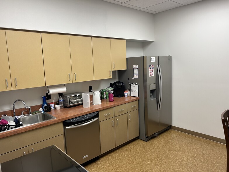 602 Crescent Pl, Ridgeland, MS for lease - Building Photo - Image 3 of 50