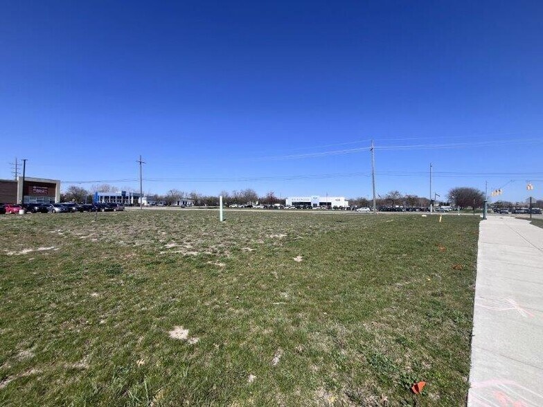 7075 E Michigan Ave, Saline, MI à vendre - Autre - Image 2 de 3