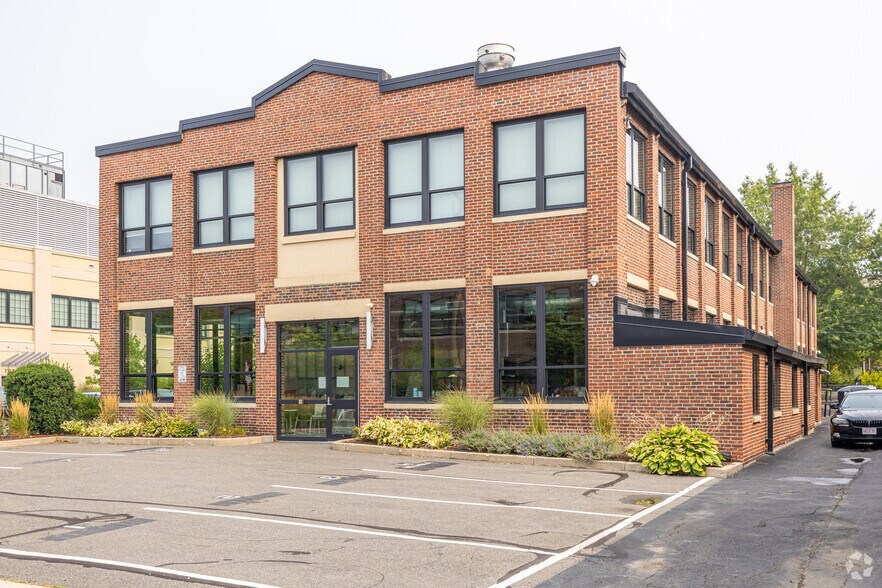 17 Tudor St, Cambridge, MA for lease - Primary Photo - Image 1 of 5