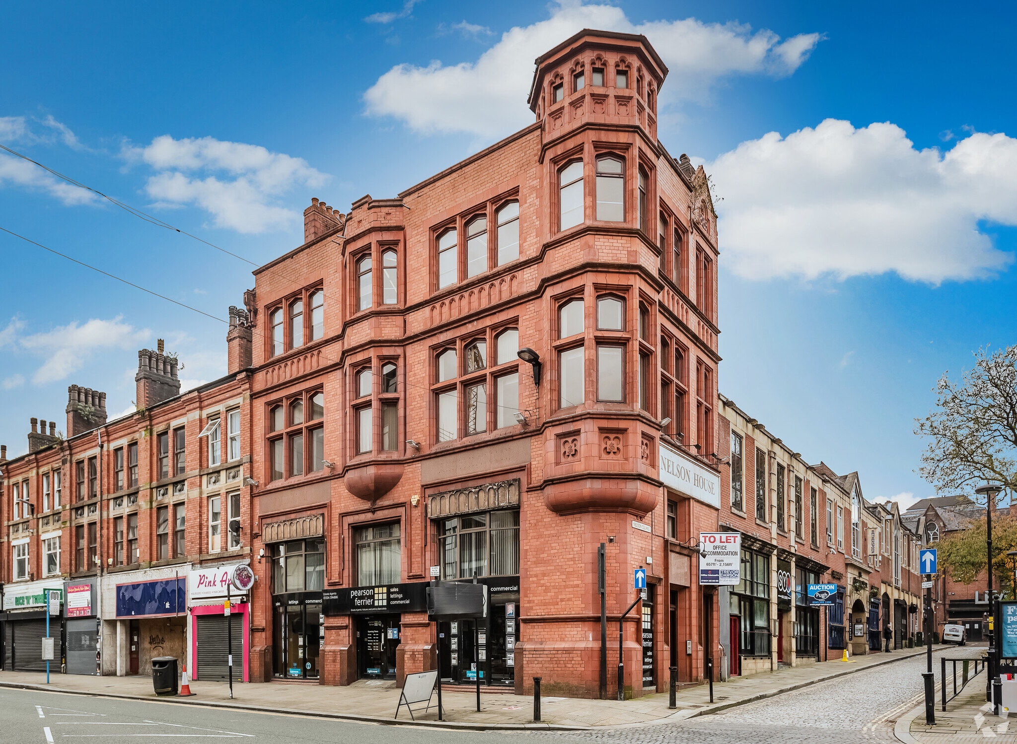 Nelson Sq, Bolton for lease Primary Photo- Image 1 of 5
