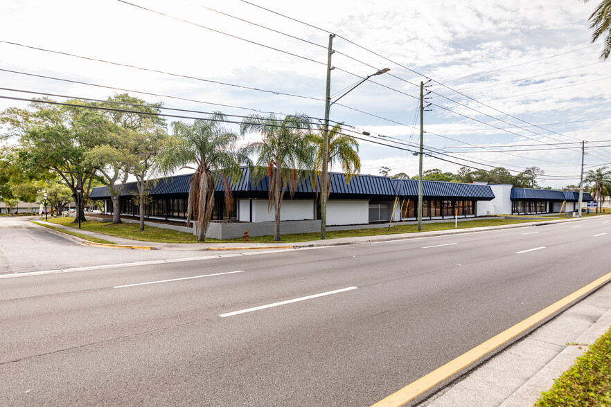 1301 Seminole Blvd, Largo, FL for sale - Building Photo - Image 1 of 1