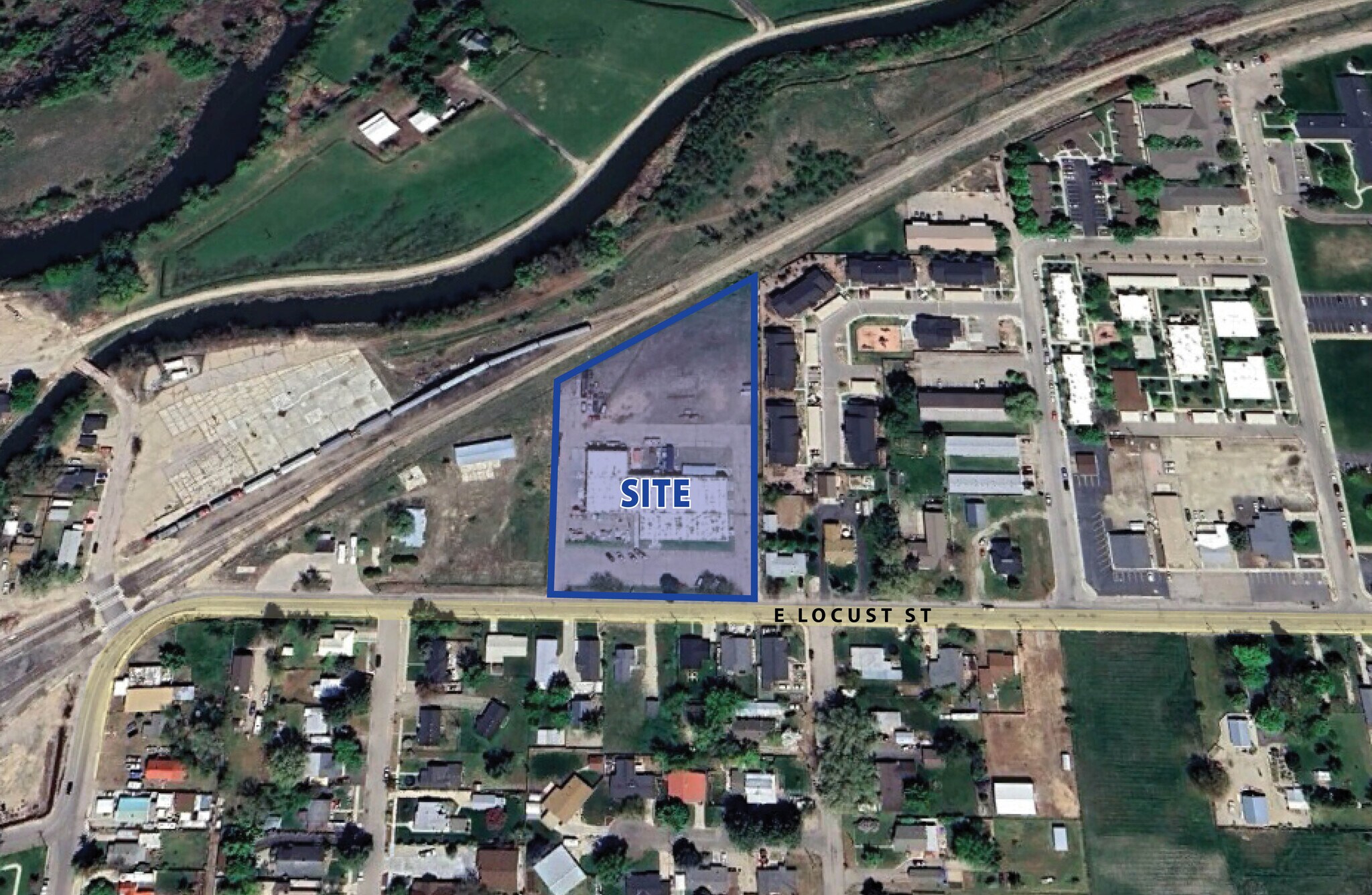 800 E Locust St, Emmett, ID à vendre Photo du bâtiment- Image 1 de 5