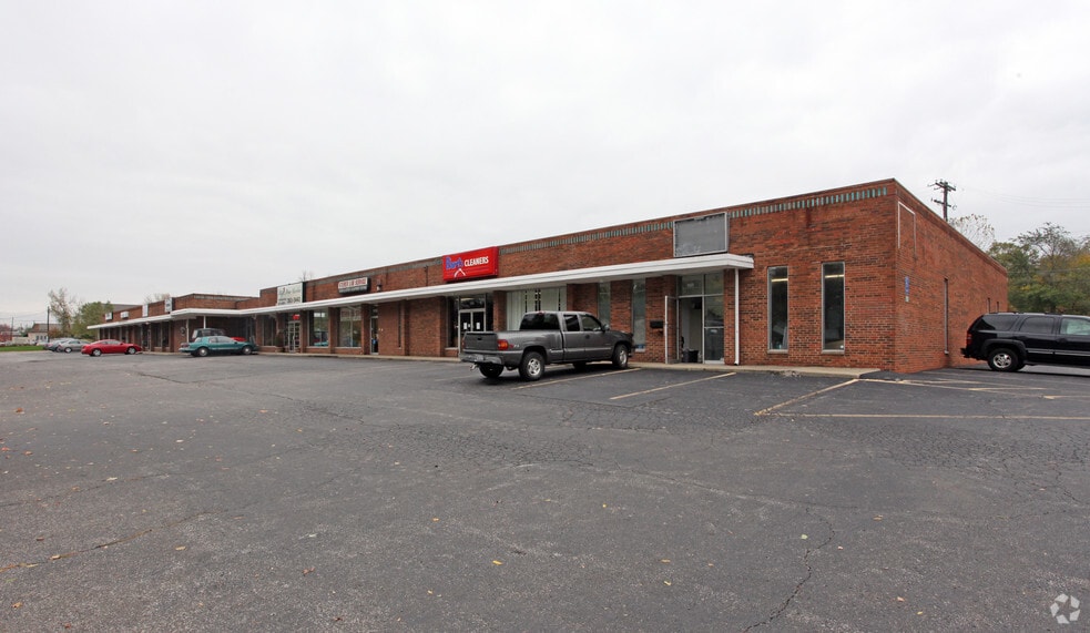 4544-4568 Indianola Ave, Columbus, OH à louer - Photo principale - Image 3 de 3