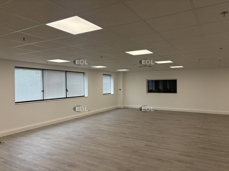 Industrial in Goussainville for lease - Interior Photo - Image 3 of 7