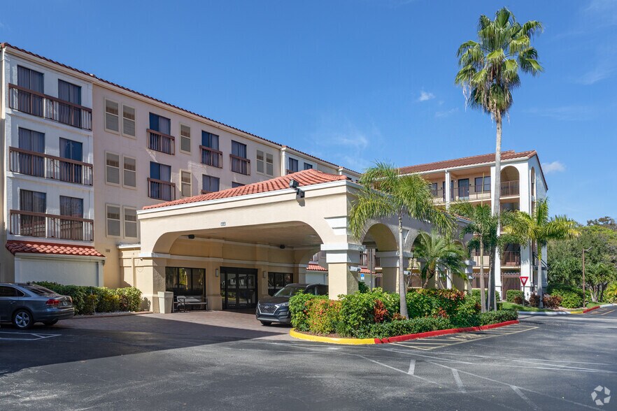 701 NW 53rd St, Boca Raton, FL à louer - Photo du bâtiment - Image 3 de 5